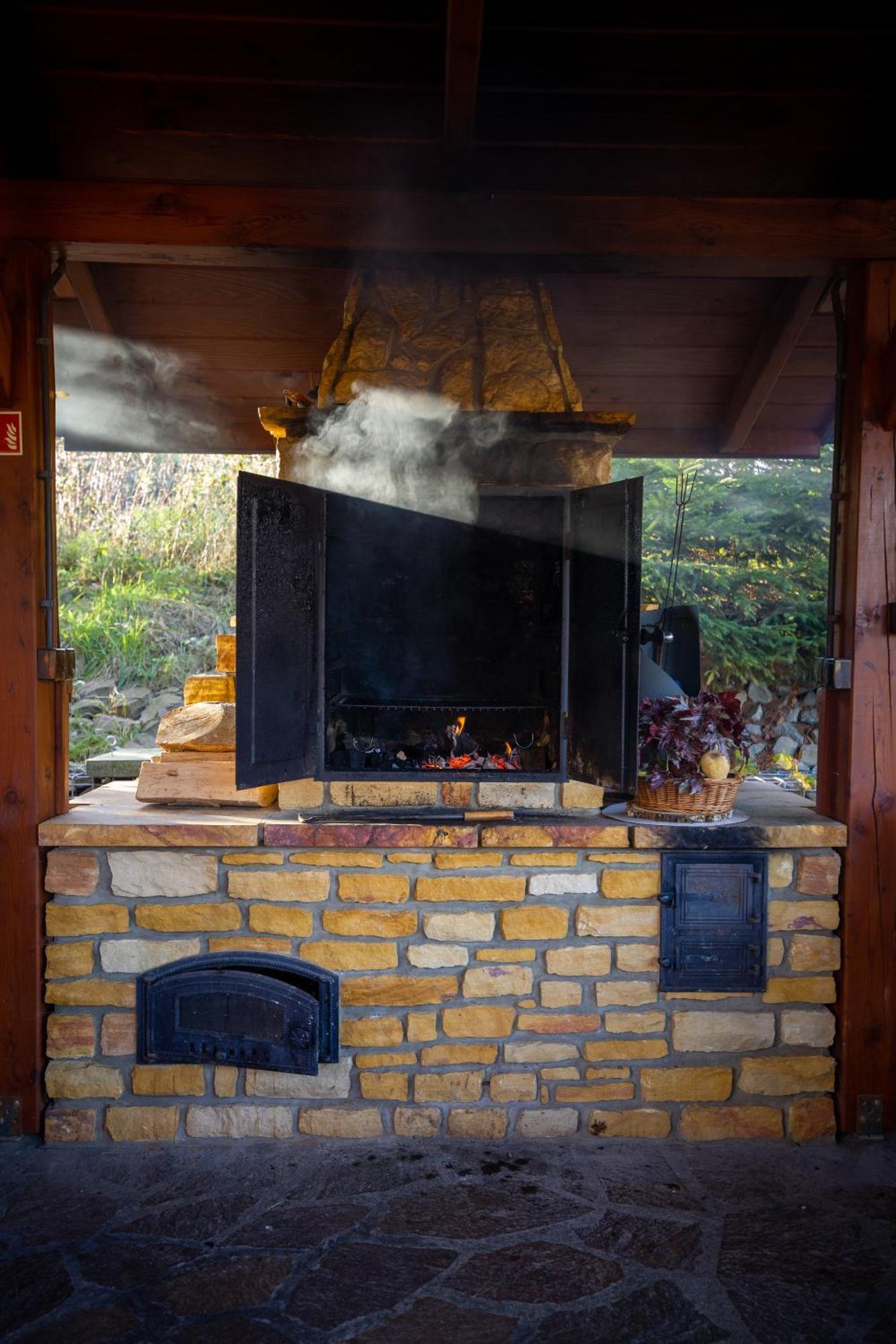 Hotel Glamping Pod Gwiazdami Pietrusza Wola Esterno foto